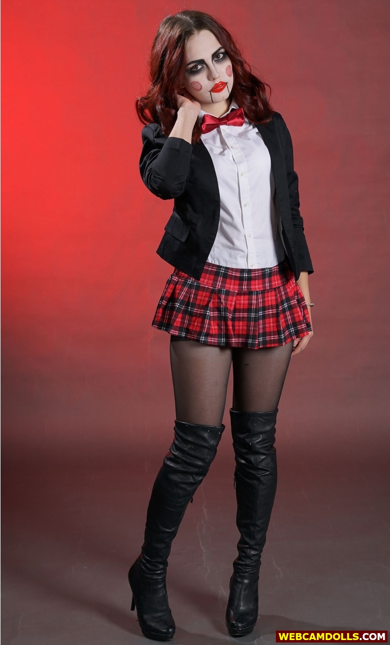 Gothic Schoolgirl in Black Sheer Tights and Kneehigh Boots on Webcamdolls